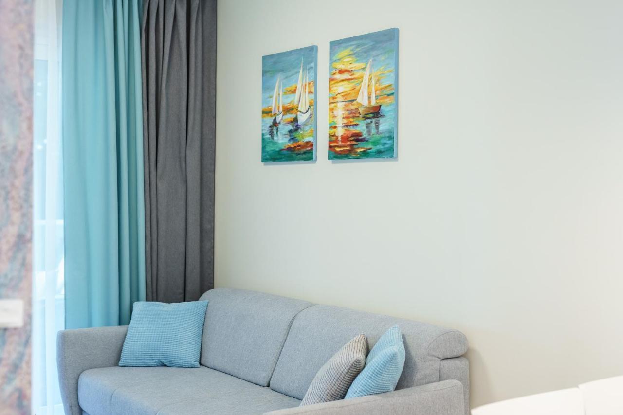 Apartament Z Widokiem Na Morze - Blekitna Perla By Perlowa Przystan Rent Сяноженти Екстериор снимка